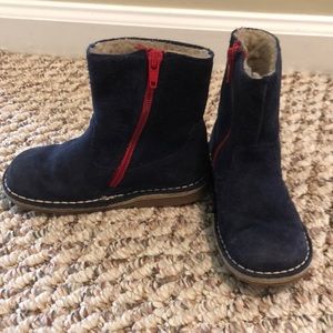 Mini Boden cozy short zip-up boots, Navy suede with faux shearling.